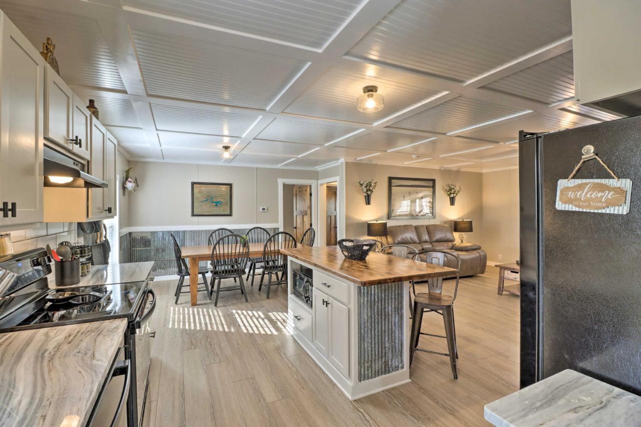 Lakefront Greers Ferry Cabin With Covered Boat Slip! Fairfield Bay Esterno foto