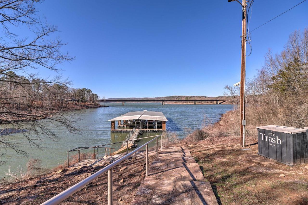 Lakefront Greers Ferry Cabin With Covered Boat Slip! Fairfield Bay Esterno foto